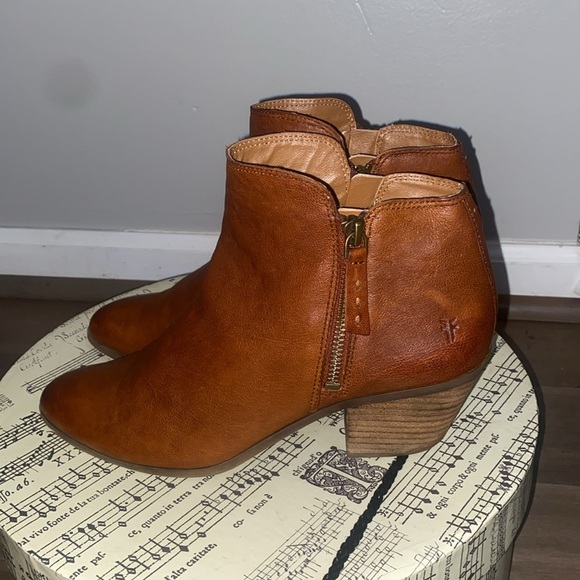 Frye Judith zip casual ankle boots - Picture 4 of 9